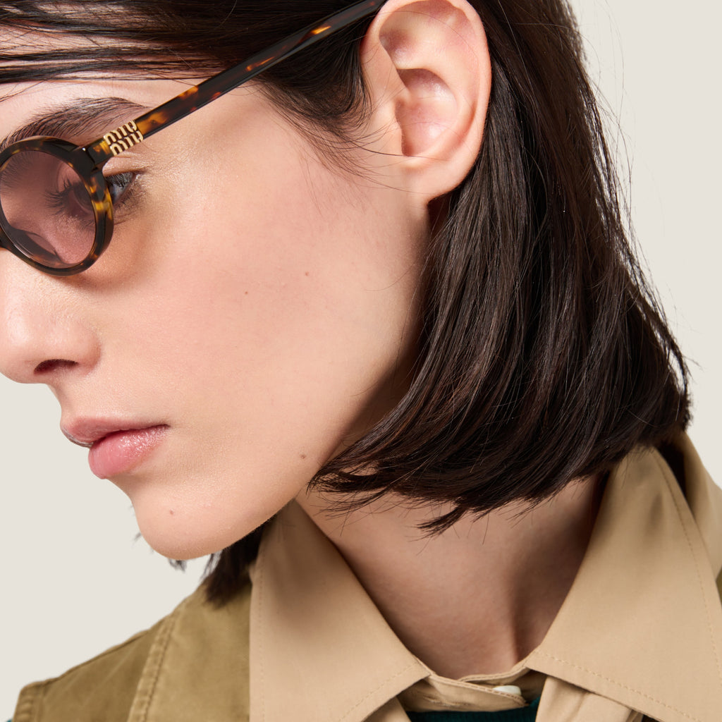Lunette de soleil Miu Léopard / verre rose