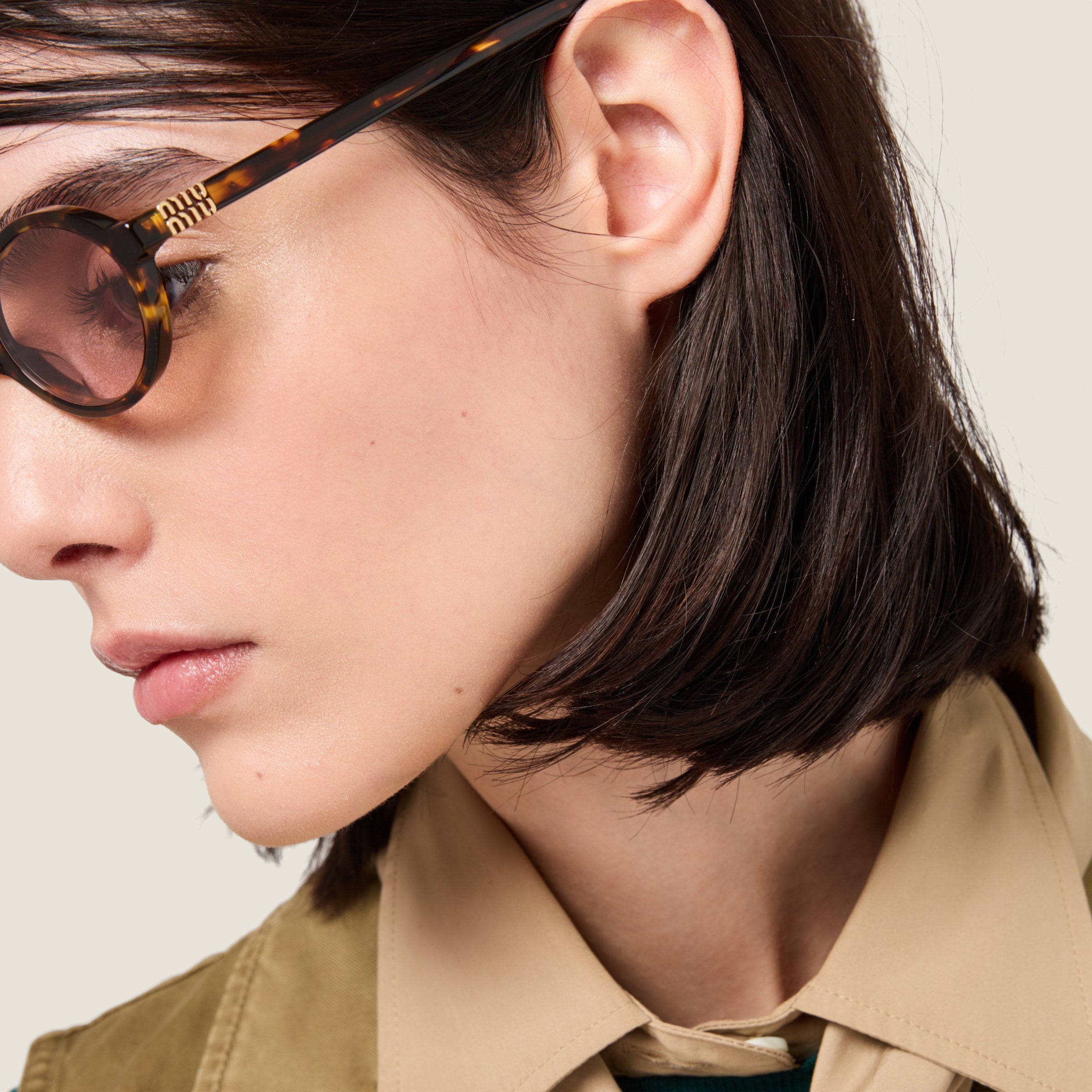 Lunette de soleil Miu Léopard / verre rose
