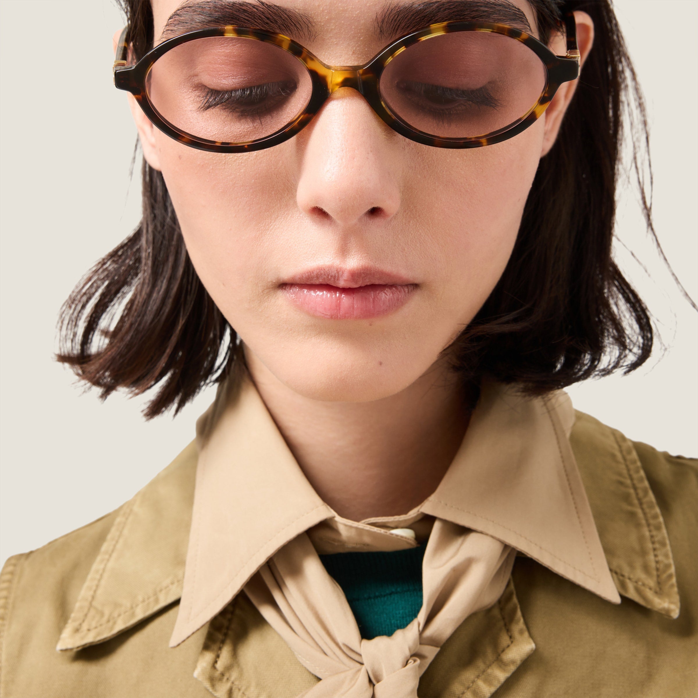 Lunette de soleil Miu Léopard / verre rose